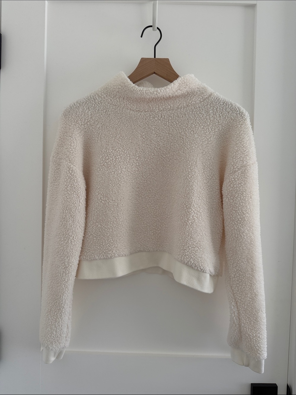 Beyond Yoga Cream Sherpa Mock Turtleneck Pullover